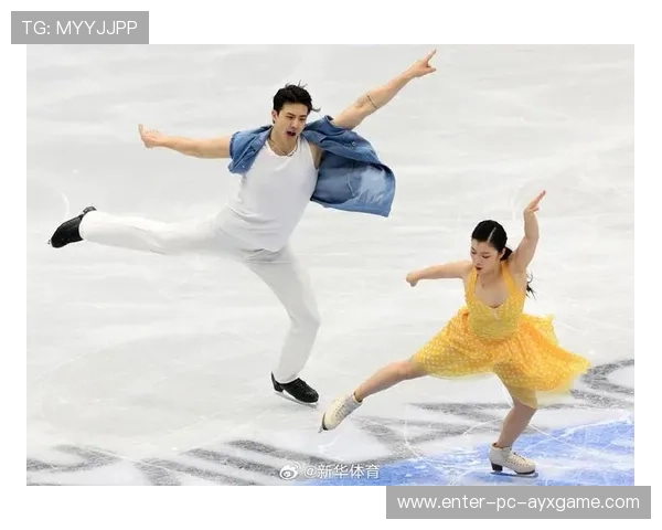 花滑冰舞情侣组合默契满分：爱在冰上舞出情长